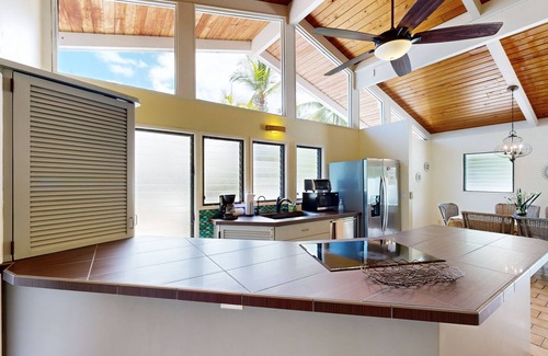 Keauhou House | Spacious getaway with shared pool & screened lanais - conveniently located