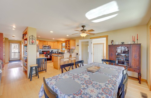 Harrison Cabin | Spacious Harrison Cabin ~ 1 Mi to Long Lake!
