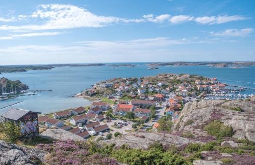 Ellos House | Spacious holiday home in Ellos 300 m to a beautiful sandy beach