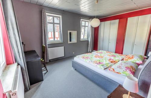 Obernhof House | Spacious Home in Scenic Outdoors with Private Garden & Parking