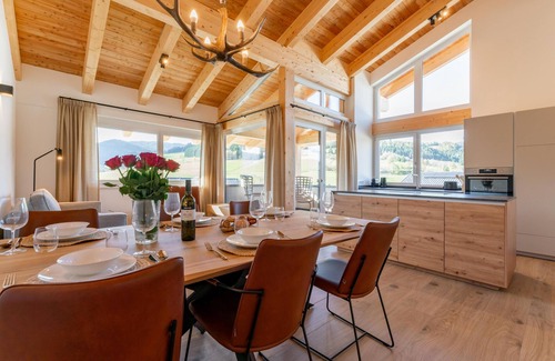 Sankt Lambrecht House | Spacious home located directly at the slopes