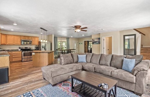 Lansing House | Spacious Home Sleeps 20! Dogs OK