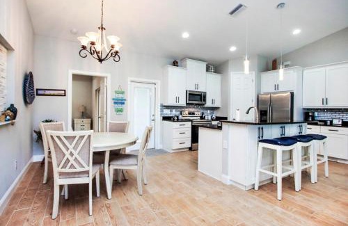 North Port House | Spacious home with large yard - Perfect for families