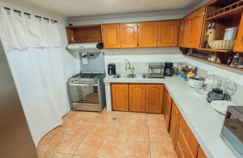 Cuenca House | Spacious house in front of a park (pet friendly)