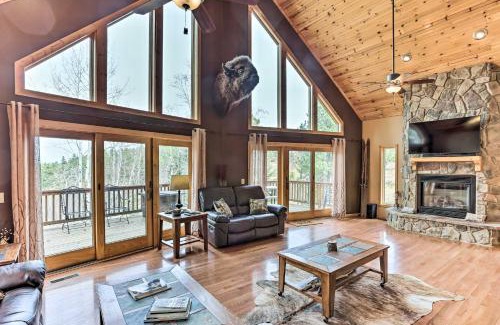Deadwood House | Spacious Lead Getaway with Private Hot Tub and Deck!