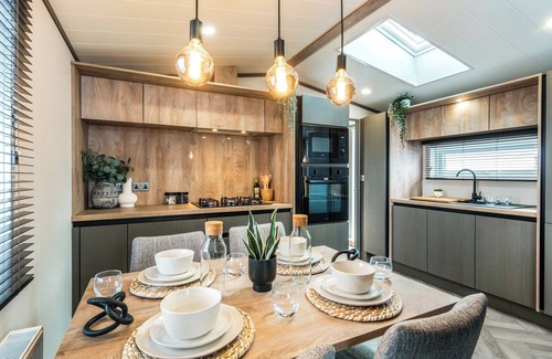 Beattock Ski Chalet | Spacious, light and modern holiday home.