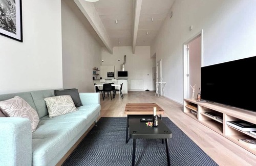 Anderlecht Apartment | Spacious Loft Instant Favourite Up to 4 Guests Comfort & Style in Brussels