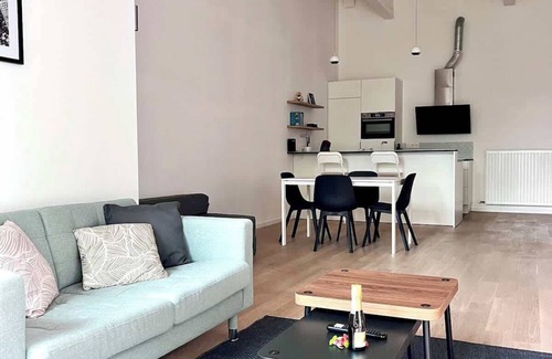 Anderlecht Apartment | Spacious Loft Instant Favourite Up to 4 Guests Comfort & Style in Brussels