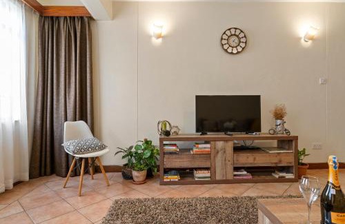 Nairobi Apartment | Spacious Lovely Apartment