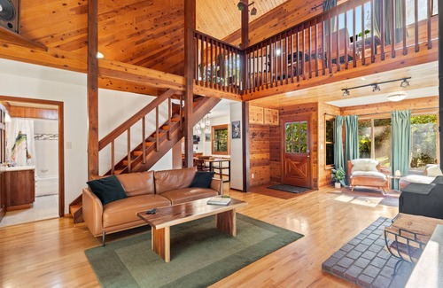 Forest Ranch Cabin | Spacious Luxury Woodland Cabin with pool and chef's kitchen