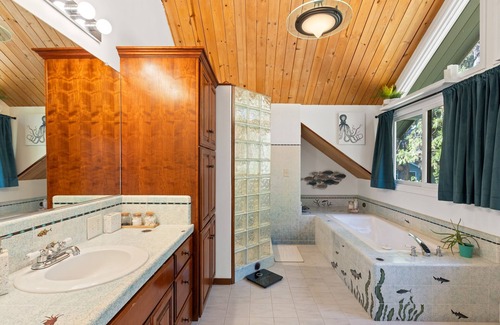 Forest Ranch Cabin | Spacious Luxury Woodland Cabin with pool and chef's kitchen