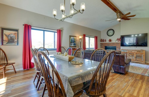 Maggie Valley Cottage | Spacious Maggie Valley Mtn Home w/ Hot Tub & Views