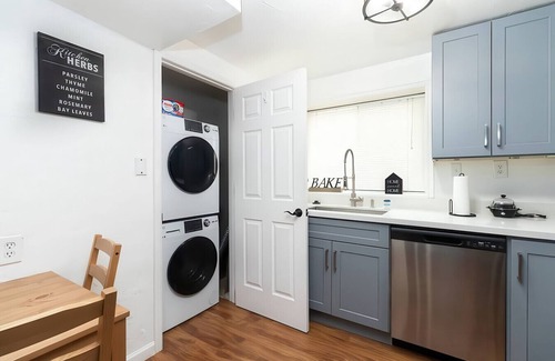 Millcreek House | Spacious Millcreek Cottage Near SLC, Hiking & Golf