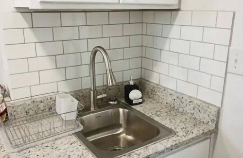 El Paso Apartment | Spacious Modern Studio 11-min walk to Ft. Blissn