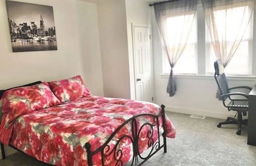 Hillen House | Spacious, Modern, Three Bedroom Townhome with Private Backyard