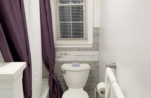 Hillen House | Spacious, Modern, Three Bedroom Townhome with Private Backyard