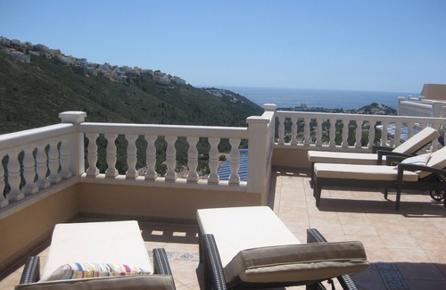 L'Alcassar Villa | Spacious modern villa. 3 sun terraces, private pool and great views. Free WiFi