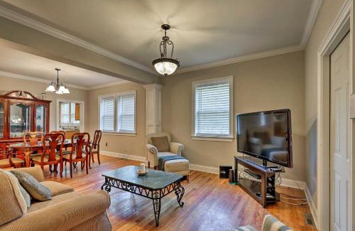 Mount Pleasant House | Spacious Mount Pleasant Home 5 Mi to Beach