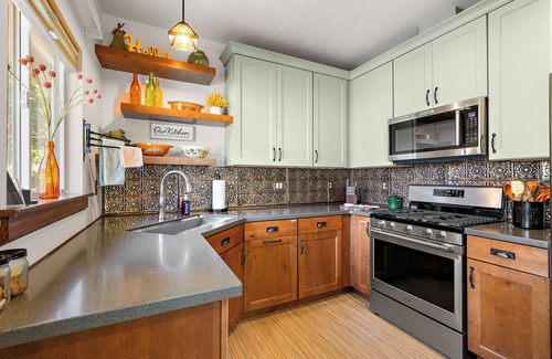 Lakeside House | Spacious Muskegon Retreat Near Lake Michigan, Pet Friendly,Fire Pit & EV Charger