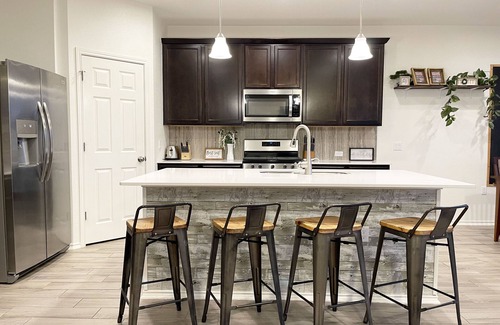 Wells Branch House | Spacious North Austin Retreat ✦ Family Pet Friendly ✦ Near Domain, Q2 & Downtown