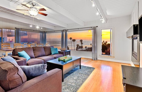 San Clemente Cottage | Spacious oceanfront cottage with fireplaces, beach views, washer/dryer, & WiFi