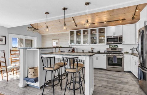 Castine House | Spacious Oceanfront Home Stunning Sunset Views