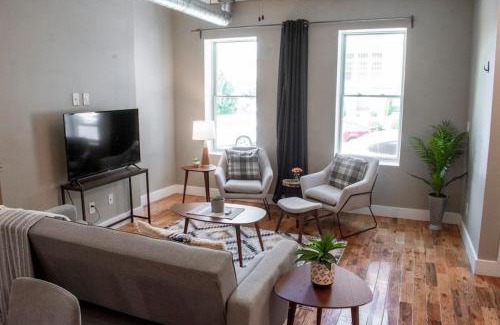 Pendleton House | Spacious Parkside Suites with Private Roof Deck