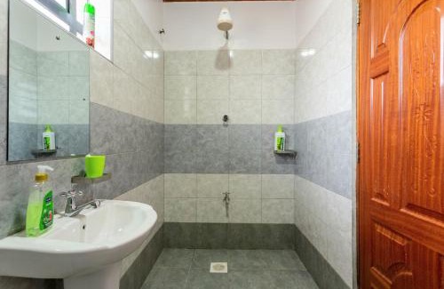 Ngara West Apartment | Spacious Penthouse Rooftop Studio with King bed