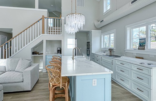 Sandpiper Pines House | Spacious pet friendly waterfront house w/deck, patio, balcony & gas grill