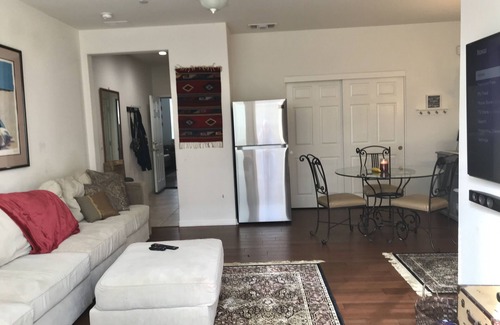 Gilroy Apartment | Spacious relaxing expanded in law suite. Private entrance on side of the home.