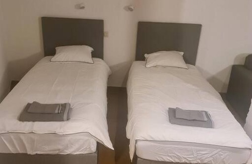 Klein-Antwerpen Apartment | Spacious studio with private entrance