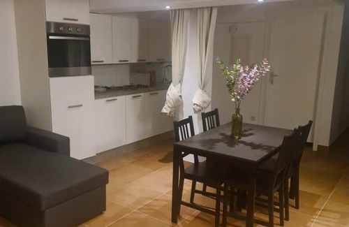 Klein-Antwerpen Apartment | Spacious studio with private entrance