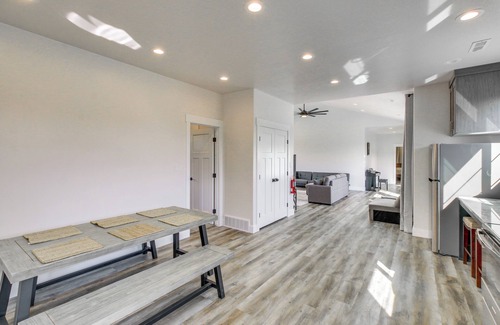 Preston House | Spacious 'Sugar Creek Lodge' on Scenic Cub River!