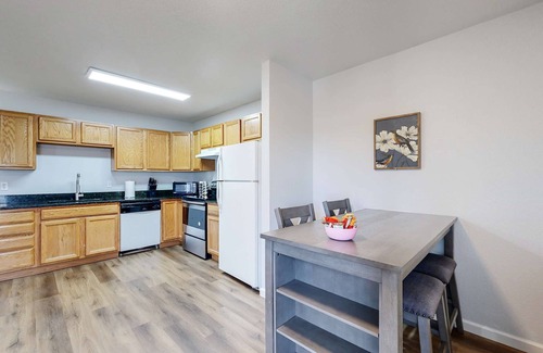 Brighton Condo | Spacious Two-Bed Updated Near DIA easy Denver Access and cute town of Brighton