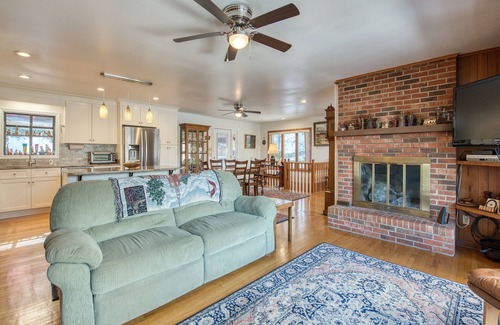 Lake Junaluska House | Spacious two-story lakefront home with lake views, balcony, AC, pool & tennis