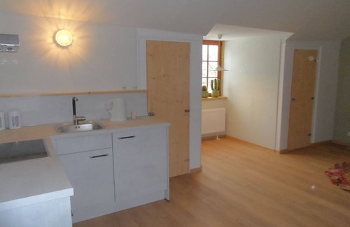 Roßdorf Apartment | Spacious vacation apartment (50 sqm) for up to 2 people with TV