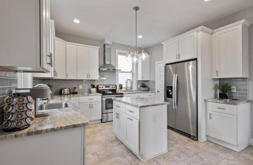 Mosby House | Spacious, Vibrant Home 'n Central Richmond, VA!