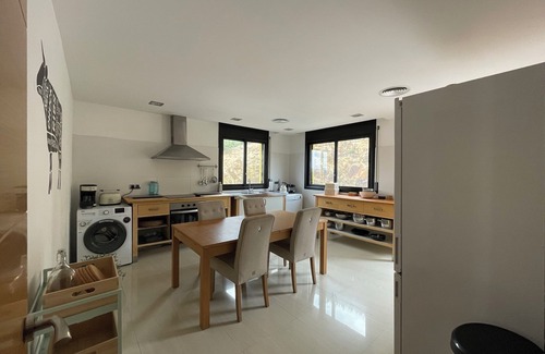 Mas Altaba Villa | Spacious Villa with Private Pool & Gym – less than 20 min from Beach