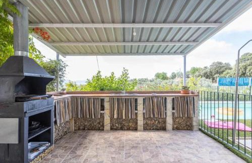Archidona Villa | Spacious villa with mountain view in Archidona, private pool