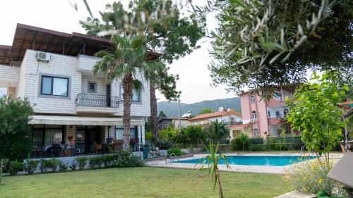 Goynuk Villa | Spacious Villa with Sea and Mountain View