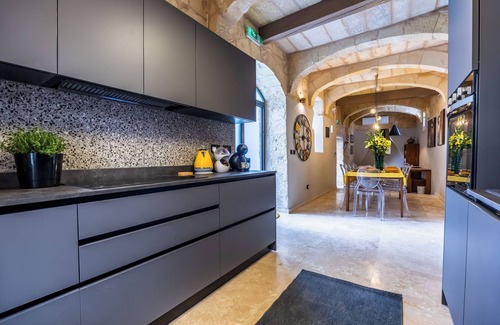 Zebbug House | Spacious Villa Zaffir- Heated Pool & Fireplace