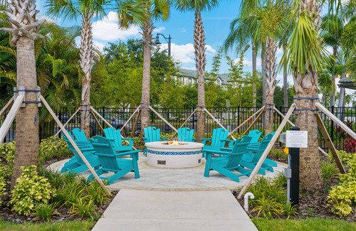 Florida Central Atlantic Coast House | Spacious Vista Cay Townhome Newly Furnished!