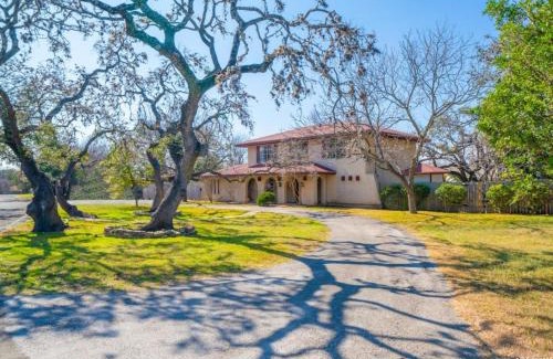 Leon Valley House | Spanish Suite in Shared Home - Near Hospitals