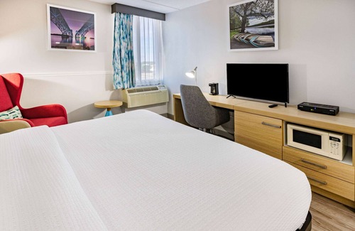 Fishkill Hotel | Spark by Hilton Fishkill