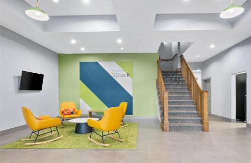 Homewood Hotel | Spark by Hilton Homewood Birmingham