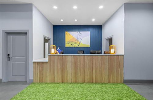Homewood Hotel | Spark by Hilton Homewood Birmingham
