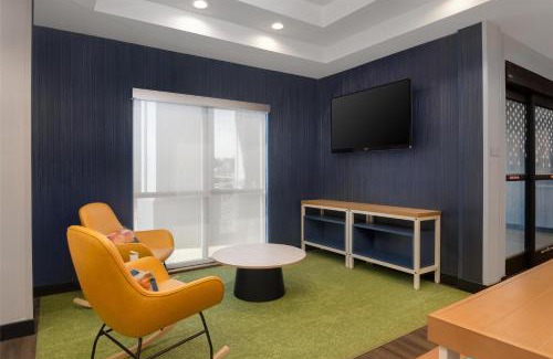 Smithfield Hotel | Spark By Hilton Smithfield I-95
