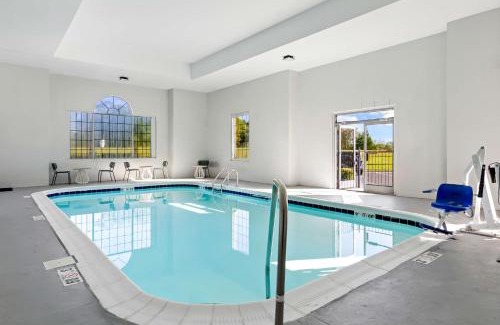 Winston - Salem Hotel | Spark by Hilton Winston-Salem University