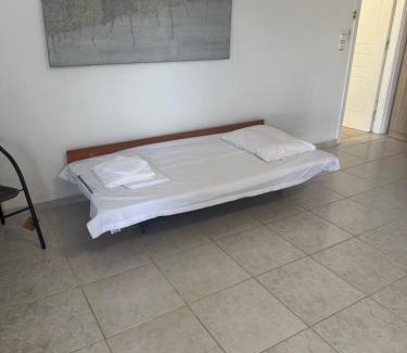 Saronikos Apartment | Sparrow s nest