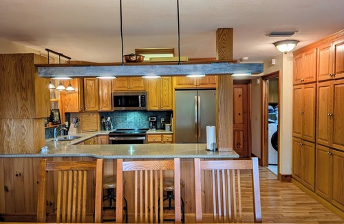Clayton House | Sparrows Nest Downtown Clayton w/Hot Tub - Dog Friendly!